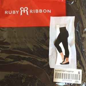 Ruched Capri Leggings